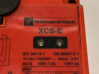 Used TELEMECANIQUE XCS-E7533 Miscellaneous Equipment (Electrical & Power) | Surplus Asset Holdings #1198256