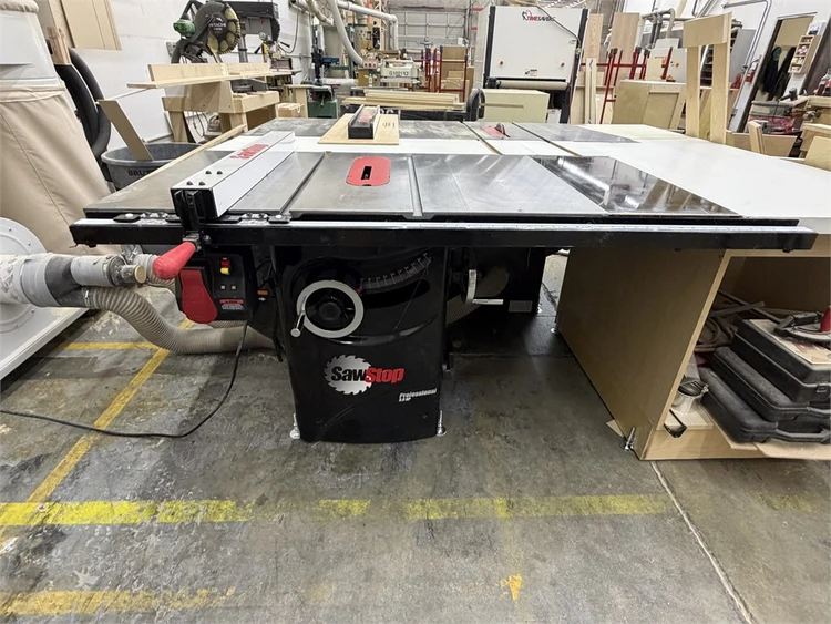 Used 2017 SAWSTOP PCS31230 Woodworking Table Saws Washington US | MachineryMax #1295101