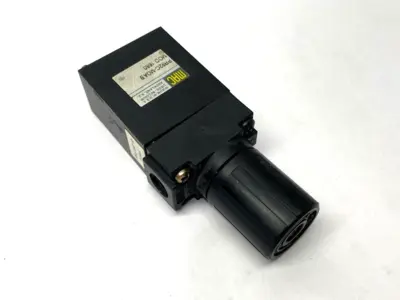 USED MAC VALVES PNEUMATIC PRESSURE REGULATOR MISSING SCREW