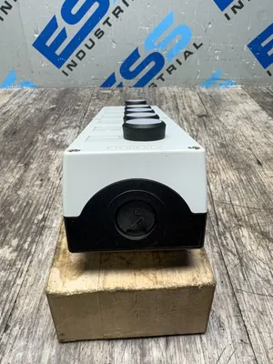 Used SIEMENS 3SU1806-0AA00-0AB1 Misc Electrical & Power Parts South Carolina US | ESS Industrial Equipment Sales #1404259