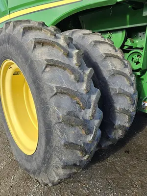 USED 2014 JOHN DEERE S670