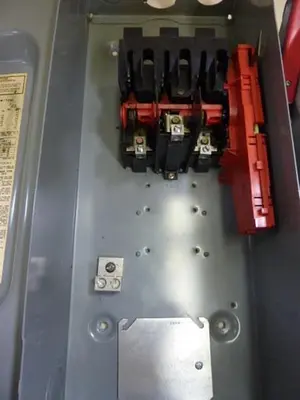 USED SQUARE D HU363 SER F1
