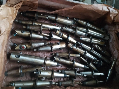 Lot of tooling / accessories for TOS W100