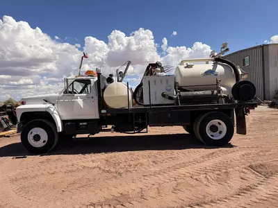 Used 1992 FORD F-800 Vacuum Truck Utah US | CSS Equipment Sales #1347528