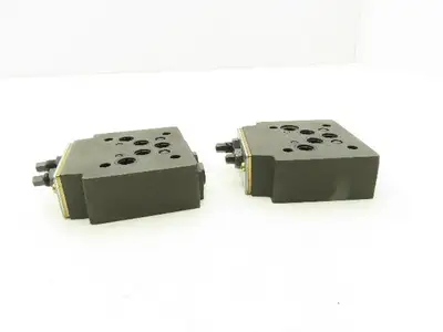 Yuken Kogyo TC2G-03-40 Hydraulic Throttle and Check Valve Module Lot of 2