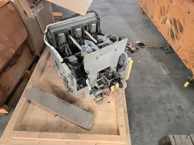 Used _UNKNOWN_ _UNKNOWN_ Circuit Breakers Indiana US | Myron Bowling Auctioneers Inc #1504007
