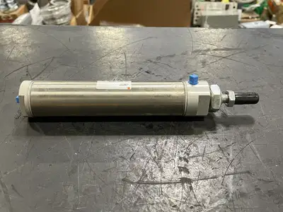 NEW SMC US27257