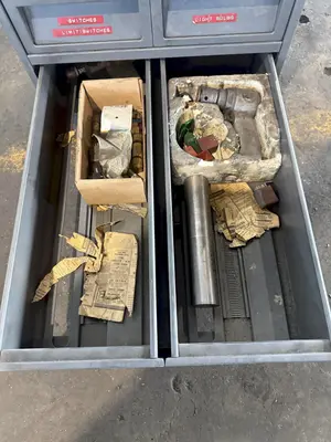 5 DRAWER TOOLING CABINET. STOCK # 0543026