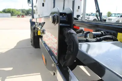 Used 2017 FREIGHTLINER 114SD Rolloff Trucks Texas US | Roll Off Truck World #1491773