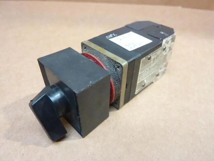 Used ALLEN BRADLEY 800MB-NX36 Relays & Switches Michigan US | Ideal Machinery #579559