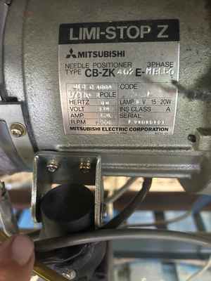 Pegasus E52-186A Industrial Overlock Serger Sewing Machine & BL Controller