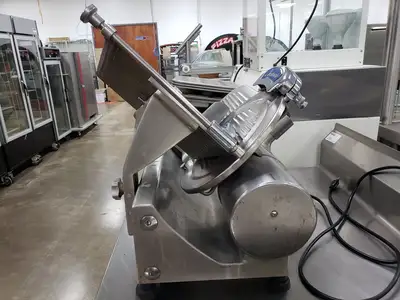 Used Globe Chefmate Used Globe Chefmate GC512 12" Manual Gravity Feed Slicer - 1/3 hp - 120V Slicers / Dicers / Cutters Illinois US | Falcon Restaurant Supply #1376802