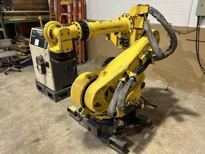 Used 2002 FANUC R-2000IA/165F Robots Michigan US | RAB Industries, Inc. #184240