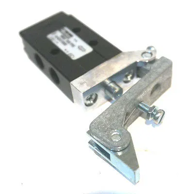 NEW PARKER 414311000 3-WAY VALVE