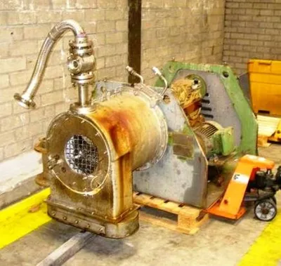 Krauss-Maffei SZ 22 2-stage pusher centrifuge, 316SS.