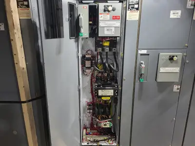 Model 6 Motor Control Center MCC Section, 600V, 3PH, 1200A Bus