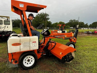 Used 2022 LAYMOR SM300 Mechanical Sweepers Florida US | Intrac Machinery #1568783