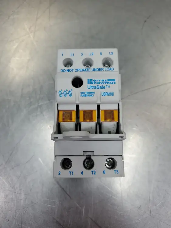Used Ferraz Shawmut W302768 Fuse Accessories | Palmetto Automation #1153638