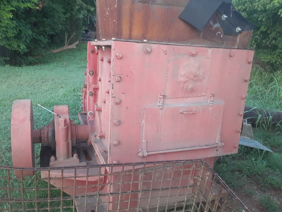 18" x 30" Used Williams Hammermill