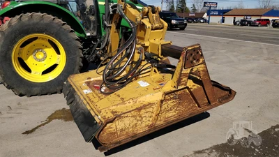USED 2014 JOHN DEERE 6105D
