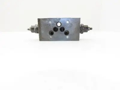 Used VICKERS _UNKNOWN_ Valves/Fittings Indiana US | Arrow Industrial #1365383