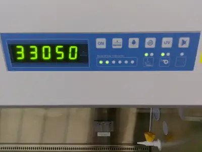 Used _UNKNOWN_ _UNKNOWN_ Biosafety Cabinets California US | R&D Laboratory Equipment #1304784