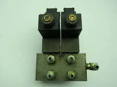 Daikin JSO-G02-2BA-20-N Solenoid Valve 100VAC W/MC-02P-05-10 Check Valve