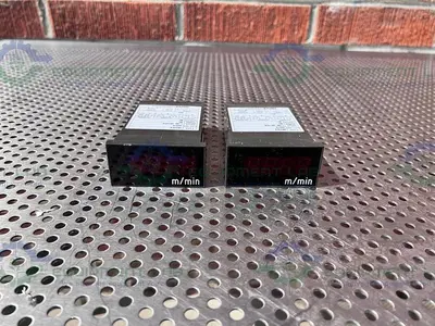 USED HENIX CORPORATION HR33E4 TEMPERATURE CONTROLLER