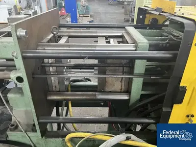 USED ARBURG 39 Ton Arburg Injection Molder, Model 220-90-350