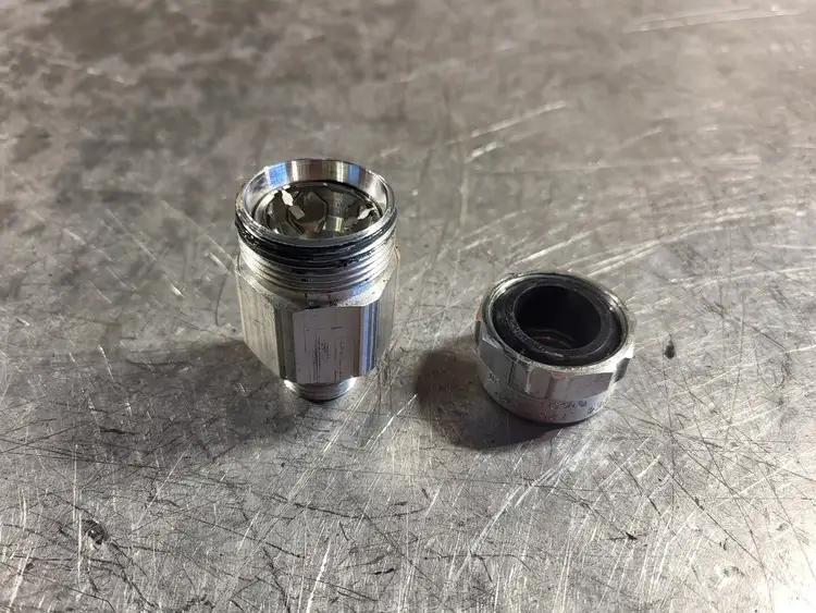 Used T&B FITTINGS ST050-465 Cable & Wire British Columbia CA | Lenmark #250717