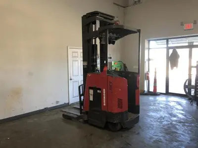 USED 2012 RAYMOND 750-R35TT