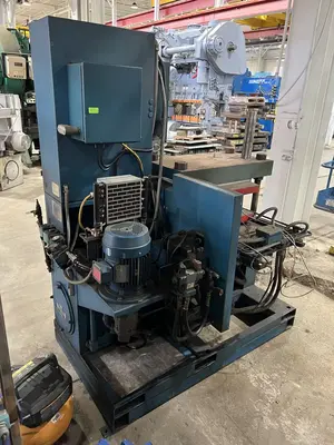 USED 1995 WABASH WABASH V50H-18-BCY PRESS