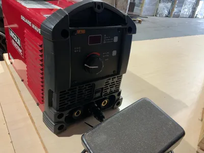 Used LINCOLN ELECTRIC SQUARE WAVE® TIG 200 TIG WELDER Tig Welders Michigan US | Miedema Asset Management Group #1423448