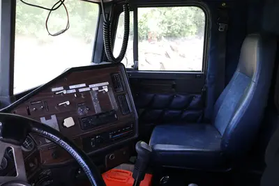 Used 2000 FREIGHTLINER FLD112 Dump trucks Pennsylvania US | Proxy Equipment #1378318