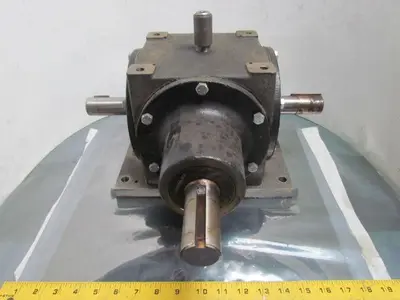 Von Ruden 110-382 G 1:2 Ratio Right Angle Double Shaft Gear Box Speed Reducer