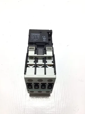 Siemens 3RT1026-1KB40 Contactor 35A 11kW 1-3HP 1-3PH