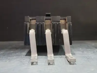 USED SQUARE D 999330