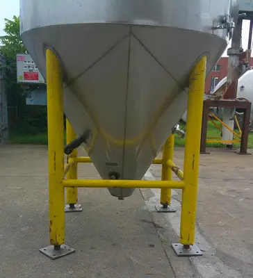 SPC9199  Tank 2000 gallon vertical tank, Stainless Steel, 20 PSI jacket, conical