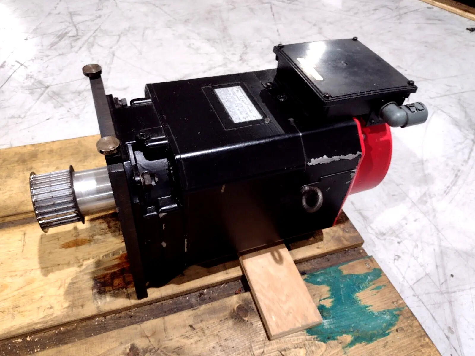 USED FANUC AC SERVO SPINDLE MOTOR