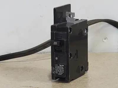Used SIEMENS BQ120 Switchgears British Columbia CA | Lenmark #241186