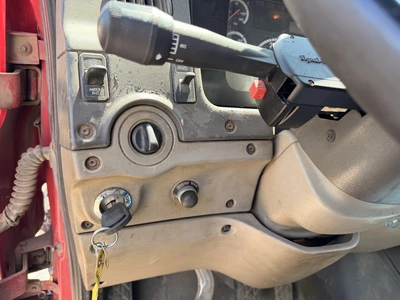 Used 2005 STERLING L9000 4X2 WITH A 12.8L L6 DIESEL ENGINE. Cab Chassis trucks Michigan US | Miedema Asset Management Group #1282413
