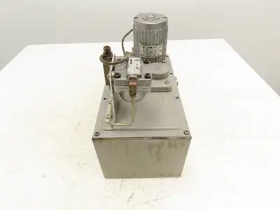Showa YMAS-3 Automatic Oil Lubrication Piston Pump 6L Tank 110V Motor