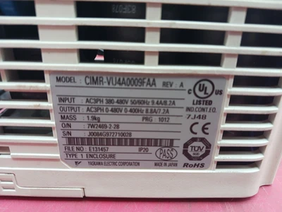 NEW YASKAWA CIMR-VU4A0009FAA