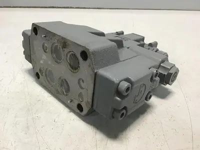 USED UCHIDA 4WEH16L1-60M0/6AG24