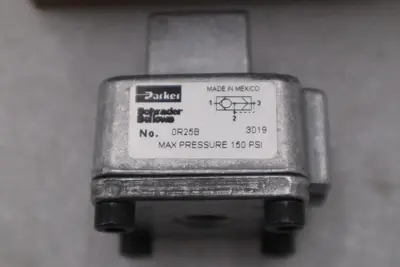NEW OPEN BOX Parker 0R25B Quick Exhaust Valve STOCK GF224A
