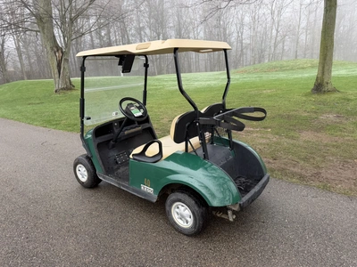 (1) 2017 E-Z-Go golf cart with a Kawasaki gas engine, model 625111G01, does not include Club canopy,...