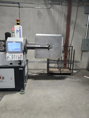 USED 2024 UTE SELECT CHR