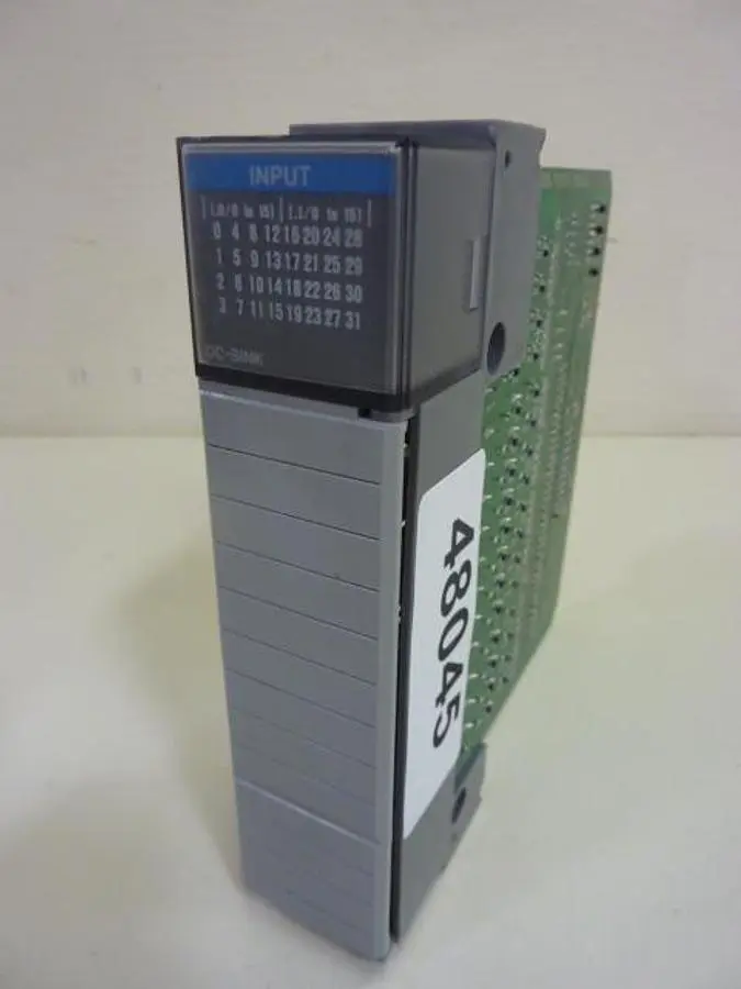 USED ALLEN BRADLEY 1746-IB32 SER D