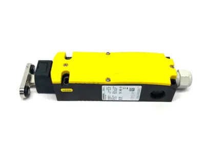 USED SIEMENS SAFETY POSITION SWITCH, MAGNETIC INTERLOCK W/ KEY