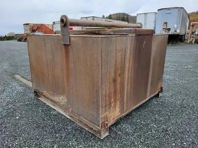 Square Tank, 84" x 88"